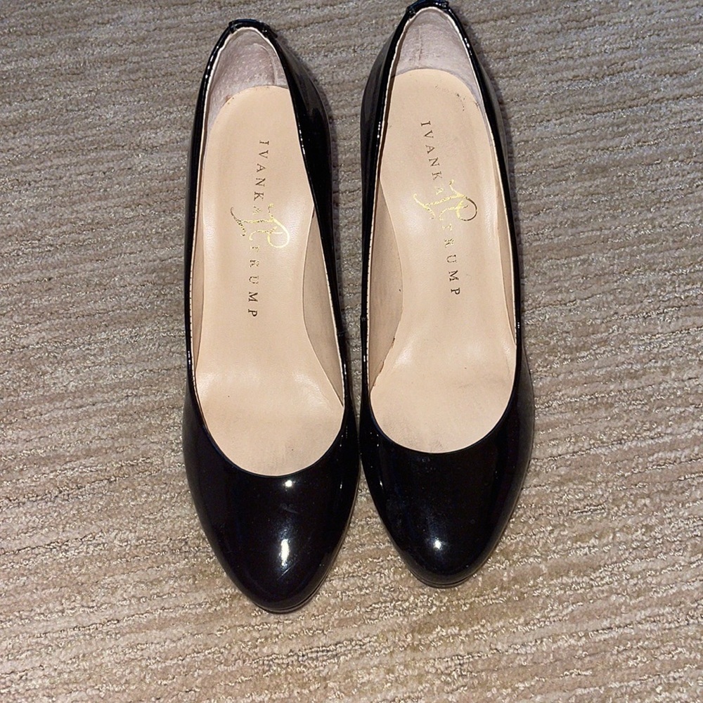 ivanka trump black heels